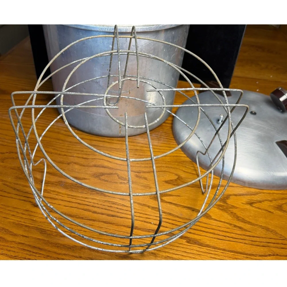 Vintage Presto 21-B Pressure Cooker Canner: 21 Quart Aluminum with Rack